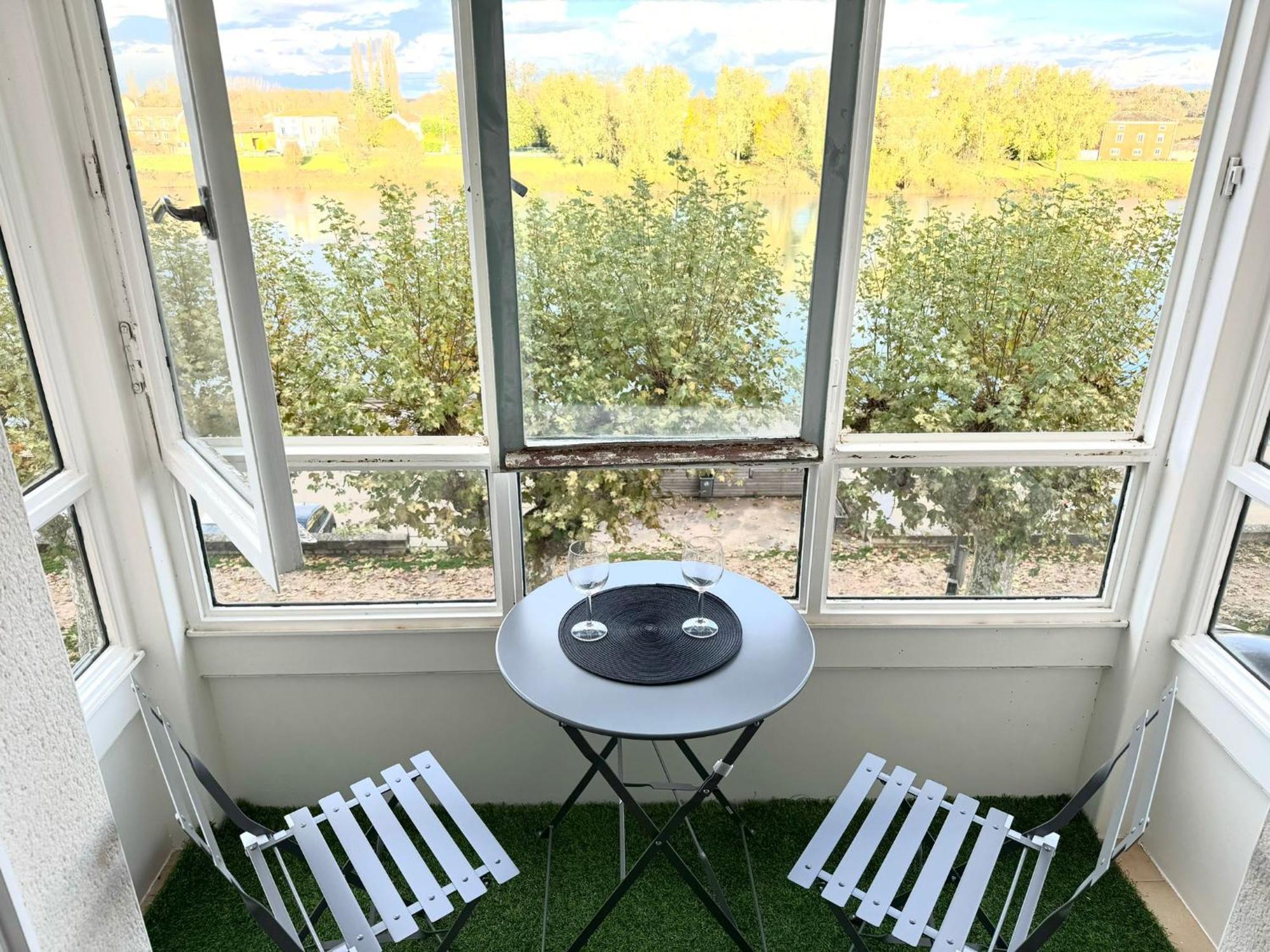 Appartement Quai Saone - By Primo C0Nciergerie 图尔尼 外观 照片